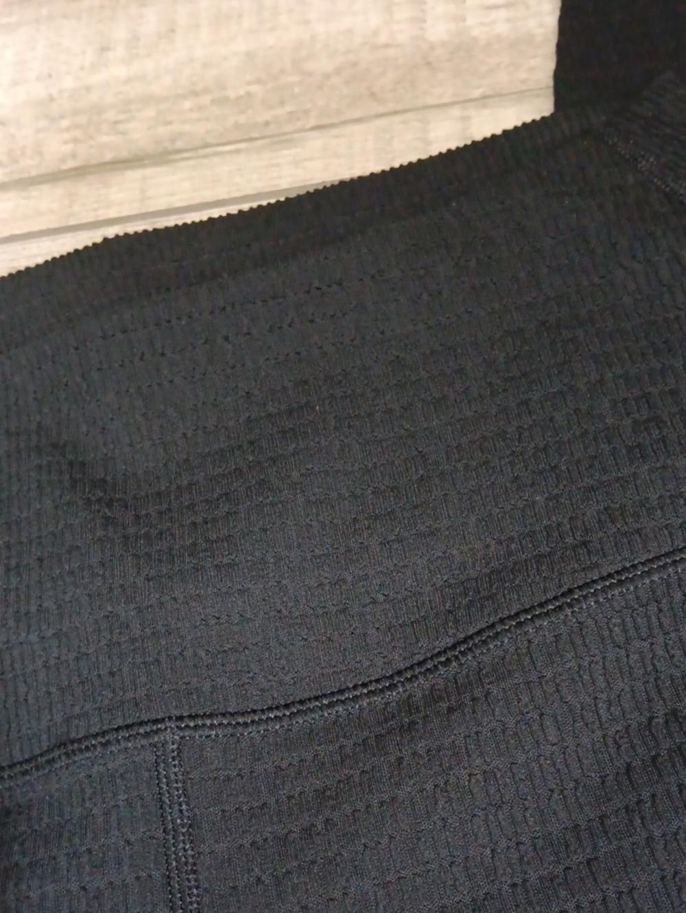 TAVI..SEERSUCKER HIGH WAISTED 7/8 TIGHT LEGGINGS..SIZE LARGE - Picture 2 of 7